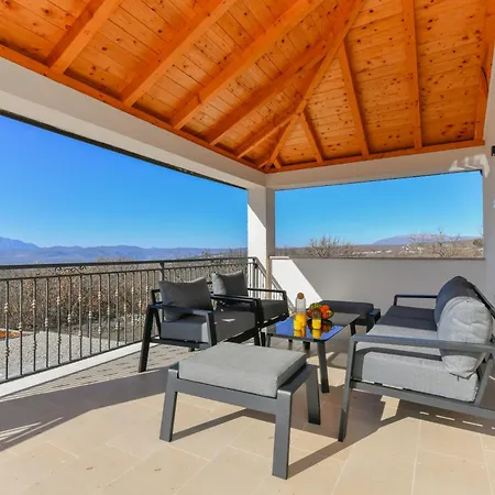Peaceful Oasis Vignani Villa *