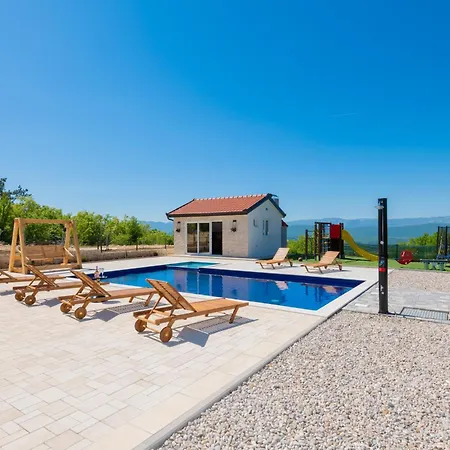 Peaceful Oasis Vignani Villa